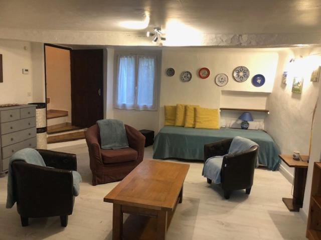 Le Petit Saint Clair Apartment Trigance Exterior foto
